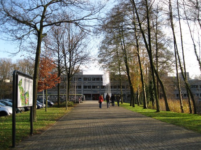  p>特文特大学(英文:university of twente;荷兰语:universiteit