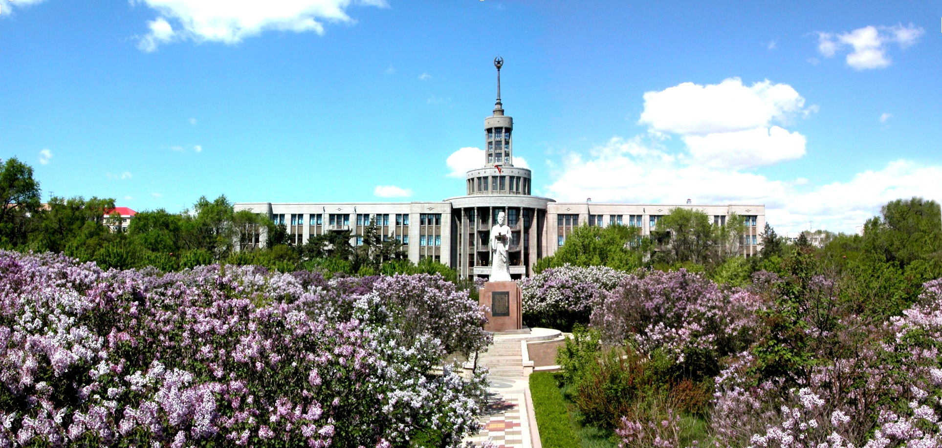 黑龙江中医药大学
