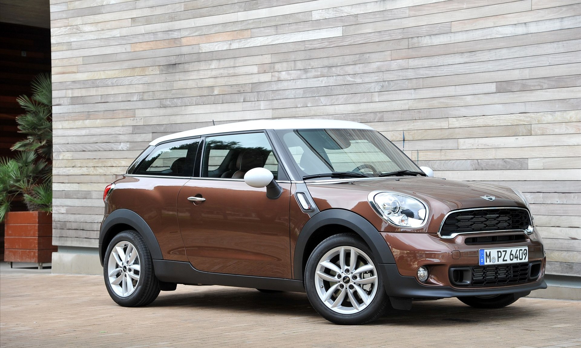 汽车公司推出后被 a target="_blank" href="/item/宝马公司/8100668"