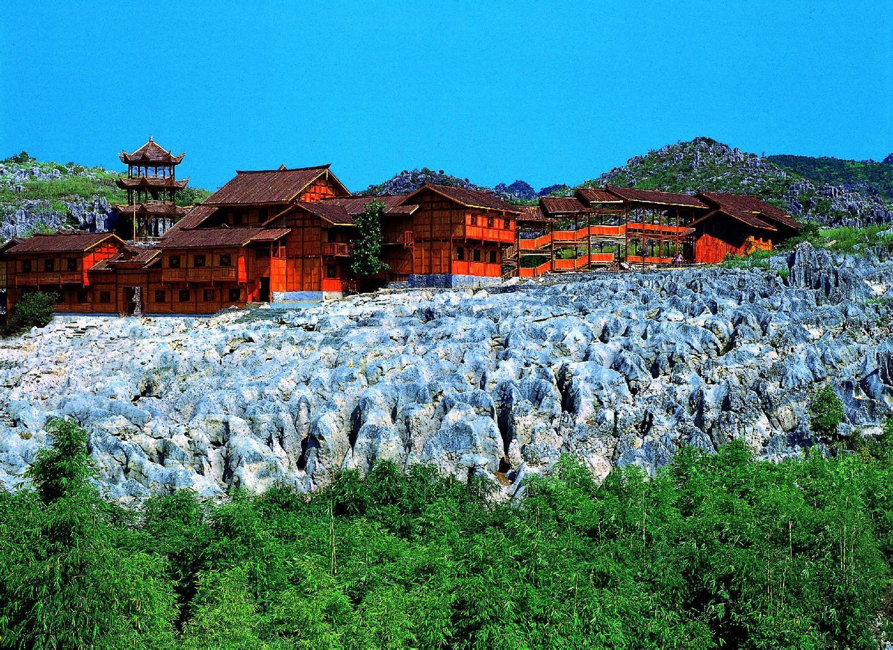  p data-id="u1n1yoa7lvqr">石海苗寨,兴文县是四川最大的苗族聚居地