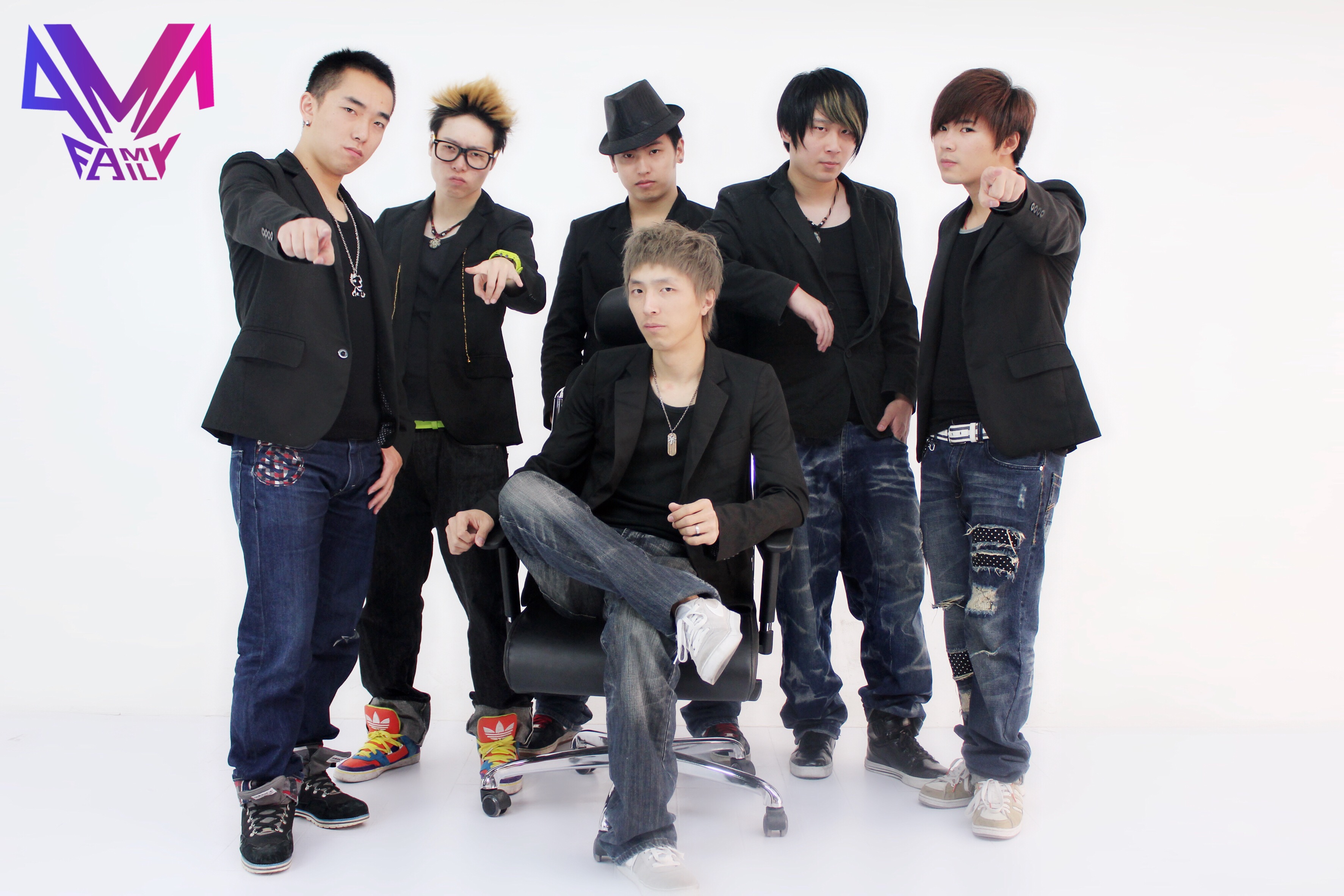  p>maxpower嘻哈厂牌运营总监 sup data-ctrid="2y