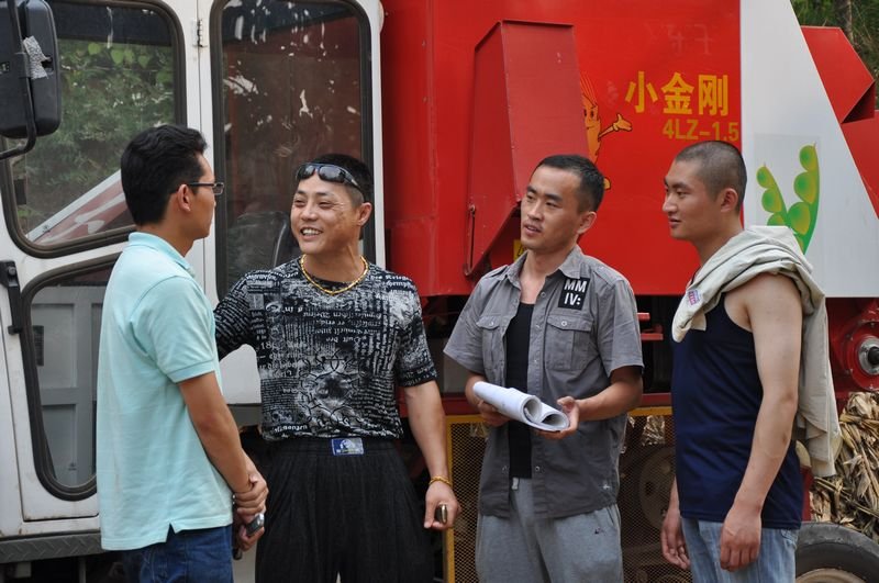  p>《丰年》由 a target="_blank" href="/item/上海电影集团有限公司