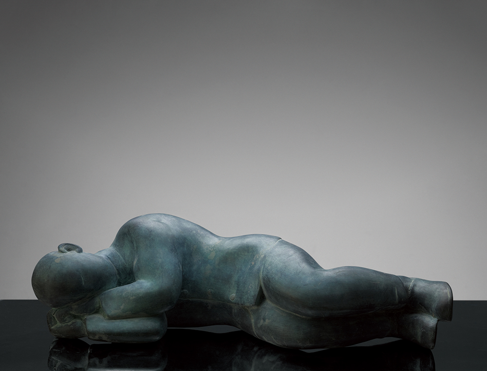  p data-id="gnasskypfq">于凡,1966年12月生于山东青岛,雕塑家,现任