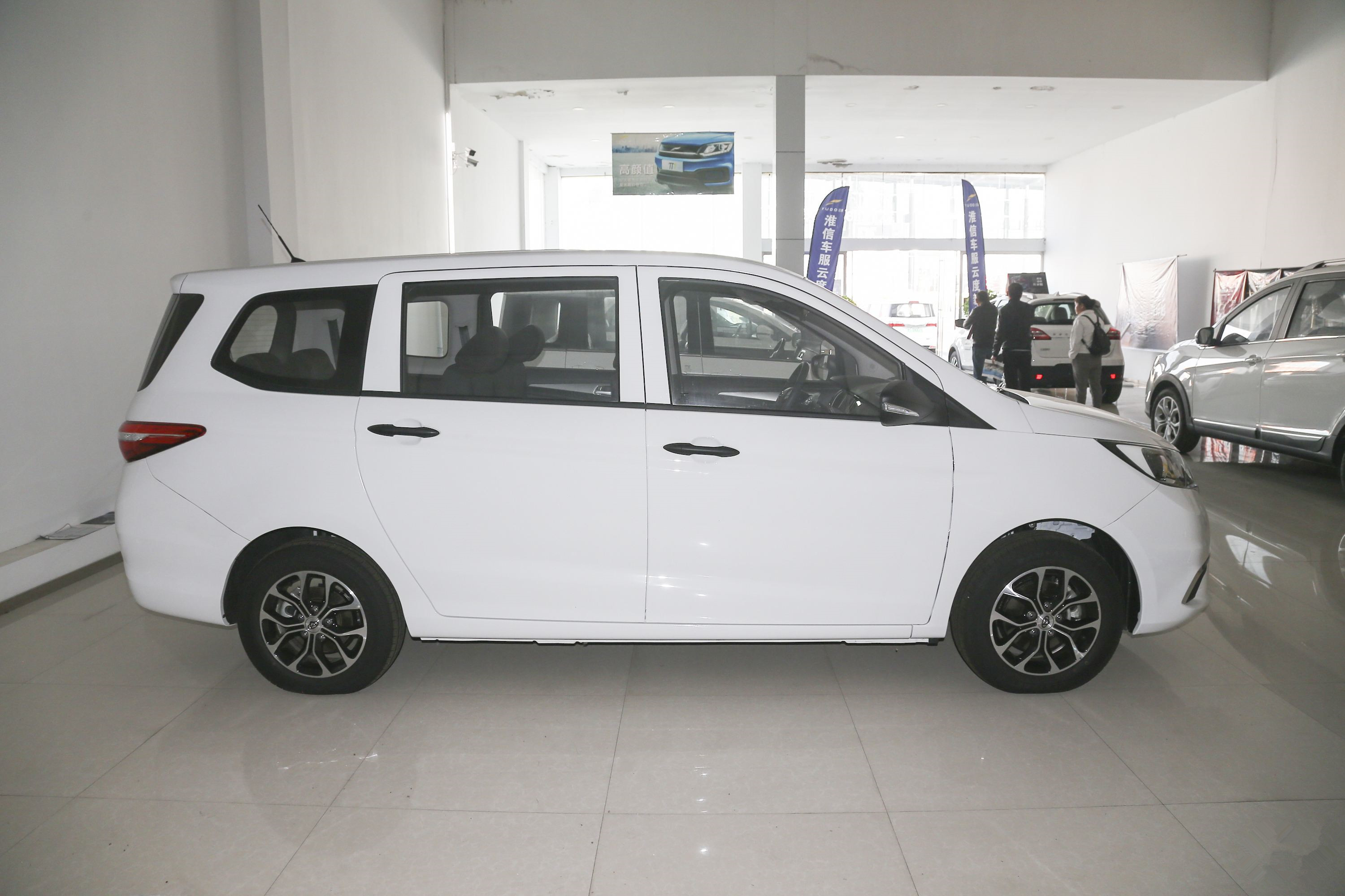 长安欧尚汽车(长安欧尚汽车报价大全价格)