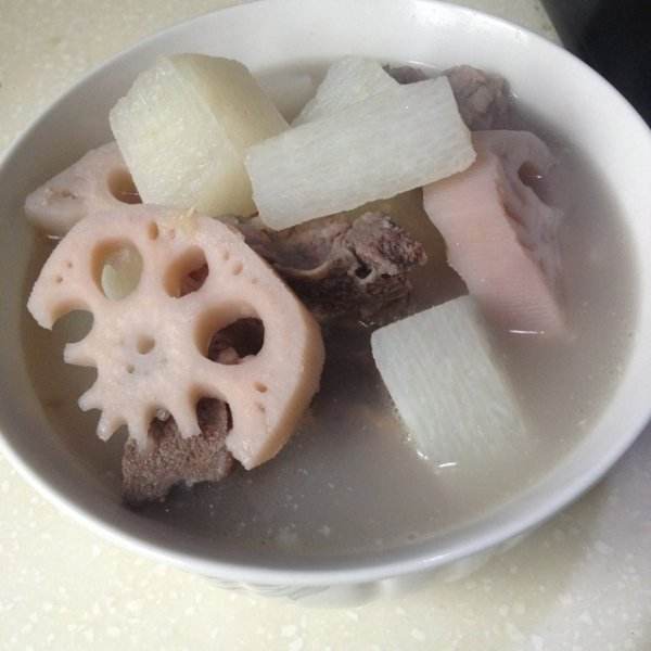 排骨莲藕山药汤