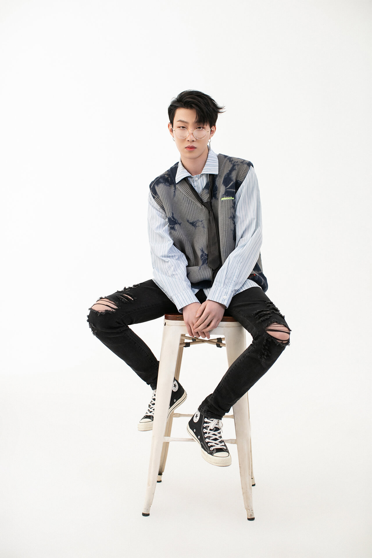  p>奥斯卡(oscar),本名王政熊,1998年7月30日出生于巴西圣保罗,歌手.