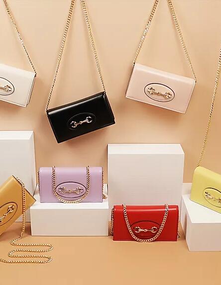  p>路易 · 卡迪,外文名是louis · cardy sup data-ctrid="1occce8j"