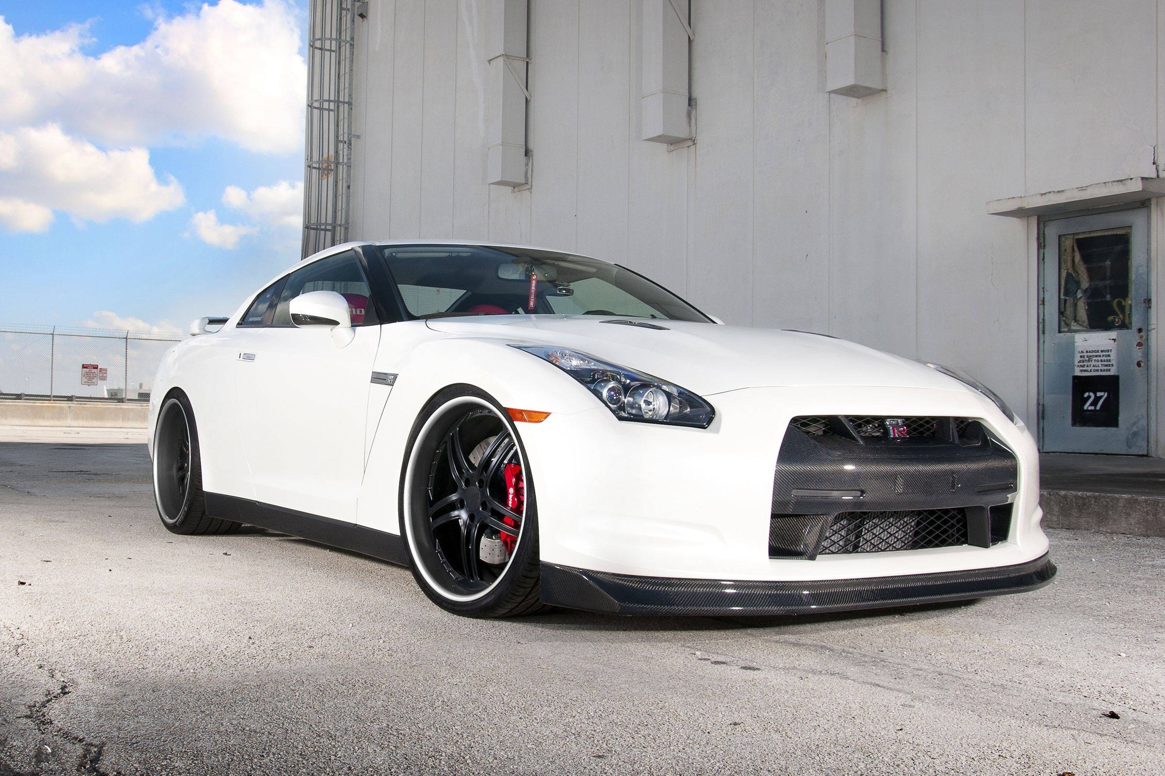 r r35 premiumedition