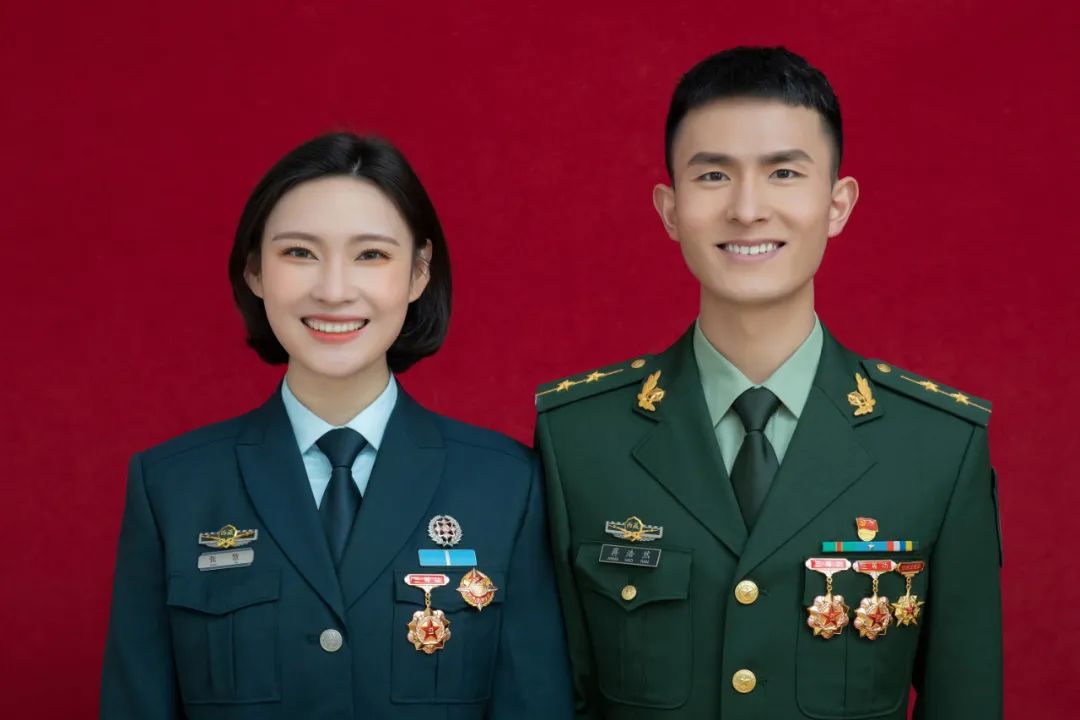 蒋浩然,男,军人,2019年军校毕业后自愿赴