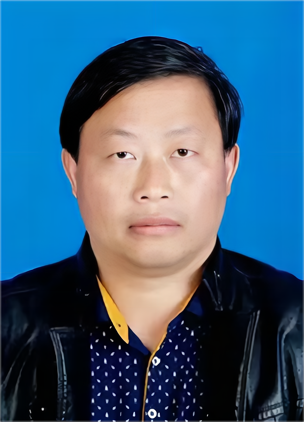 p data-id="th0af54jeszr">徐红生,男,现任安徽省潜山第二中学副校长