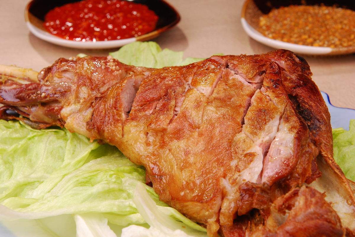 香酥烤羊腿