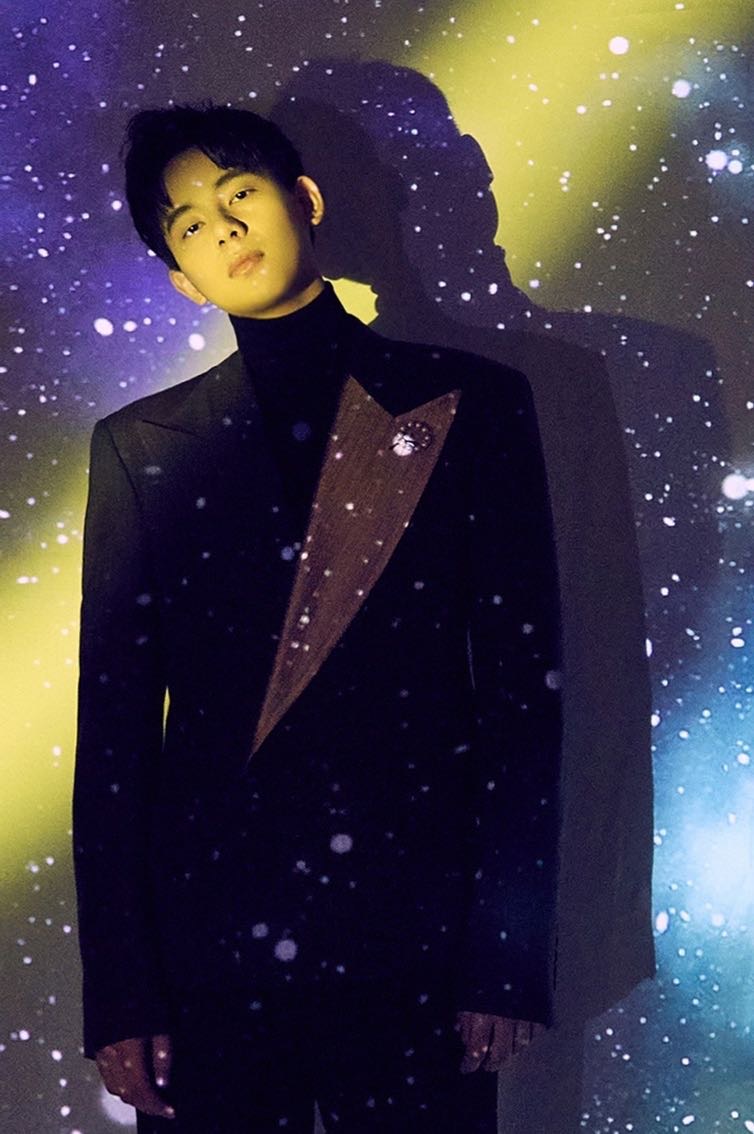  p>胡先煦,2000年8月17日出生于天津市,中国内地男演员,现就读于中央