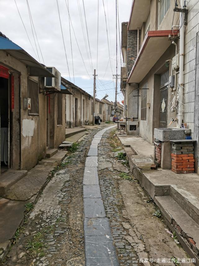  p data-id="gnzo9y6he0">湾头镇,隶属江苏省扬州市广陵区,地处广陵区