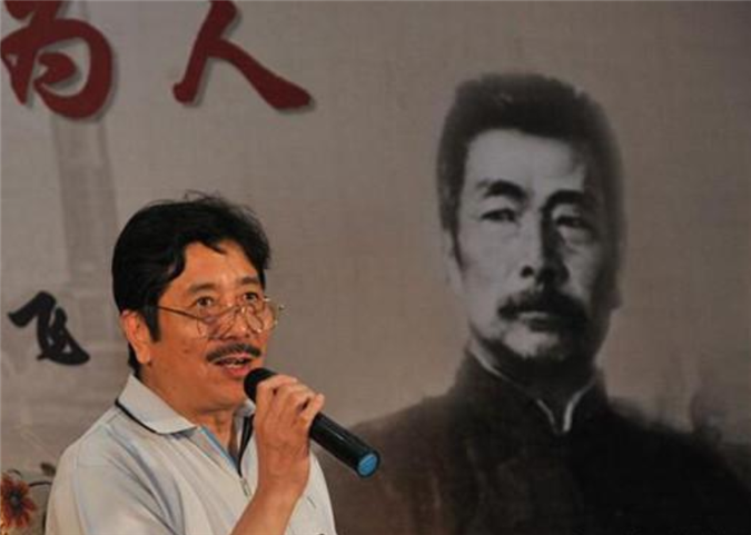 鲁迅长孙周令飞：曾到街上卖爆米花，晚年靠宣传祖父文学为生_百科TA说