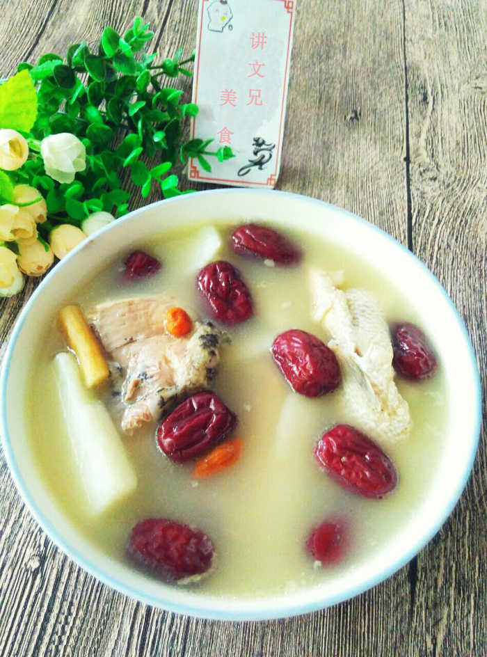 杞子巴戟山斑鱼汤