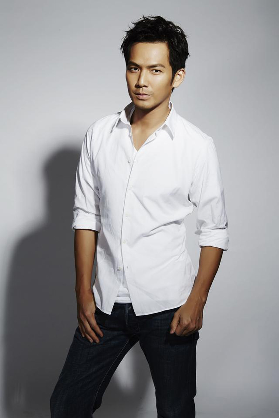  p>钟汉良(wallace chung),1974年11月30日出生于 a target="_blank"