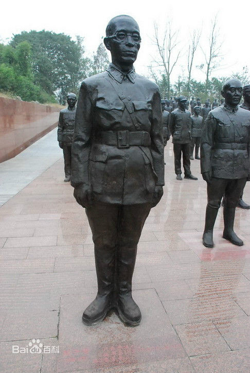  p data-id="gnt4tlhvl9"> b>姚子青 /b>