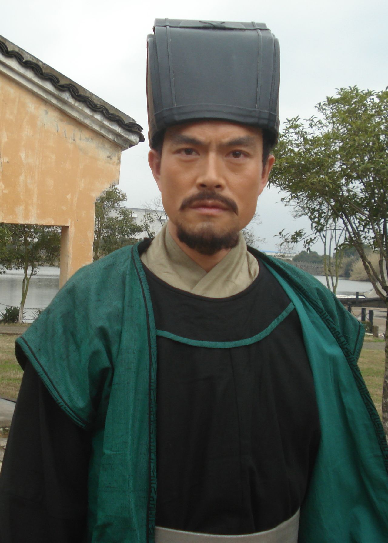  p>徐爱敏,女,1952年2月出生,主任医师,毕业于青