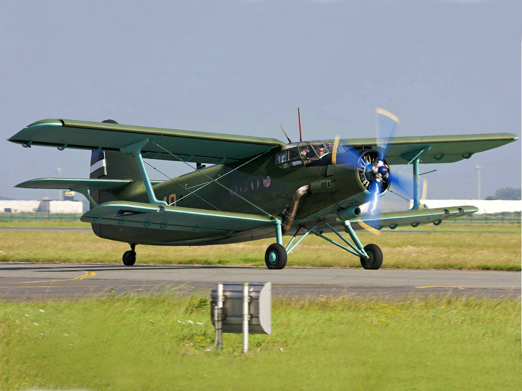 中国运-5运输机