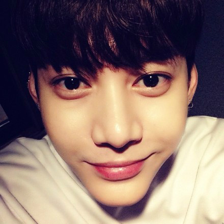  p>建雨(朝鲜语:      ),1989年01月30日出生,本名李建雨. /p>