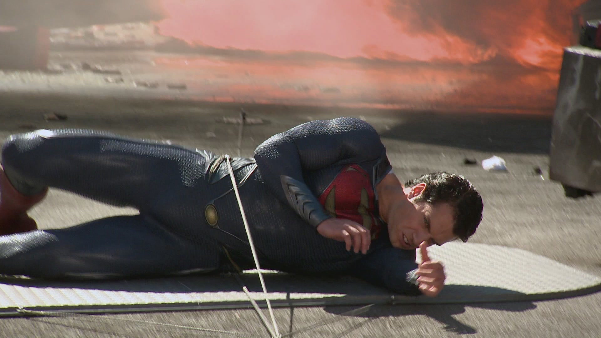  p>《超人:钢铁之躯》是由美国华纳兄弟影片公司,美国传奇影业联合