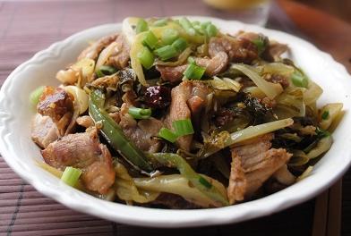 酸菜炒回锅肉