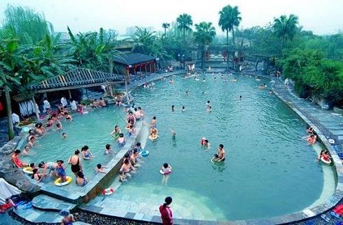  p> a href="#" data-lemmaid="4037617">九龙坡天赐温泉 /a>位于重庆