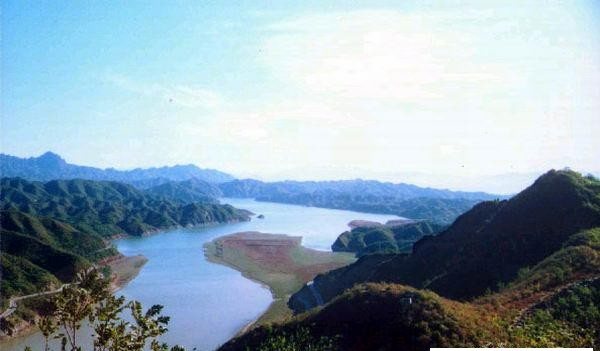 data-id="gn7asgg15r"> a target="_blank" href="/item/九道湾大峡谷