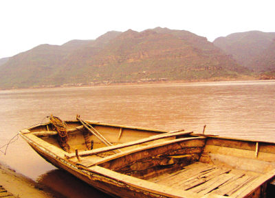 rox8">黄河古渡位于 a target="_blank" href="/item/银川市/129181"