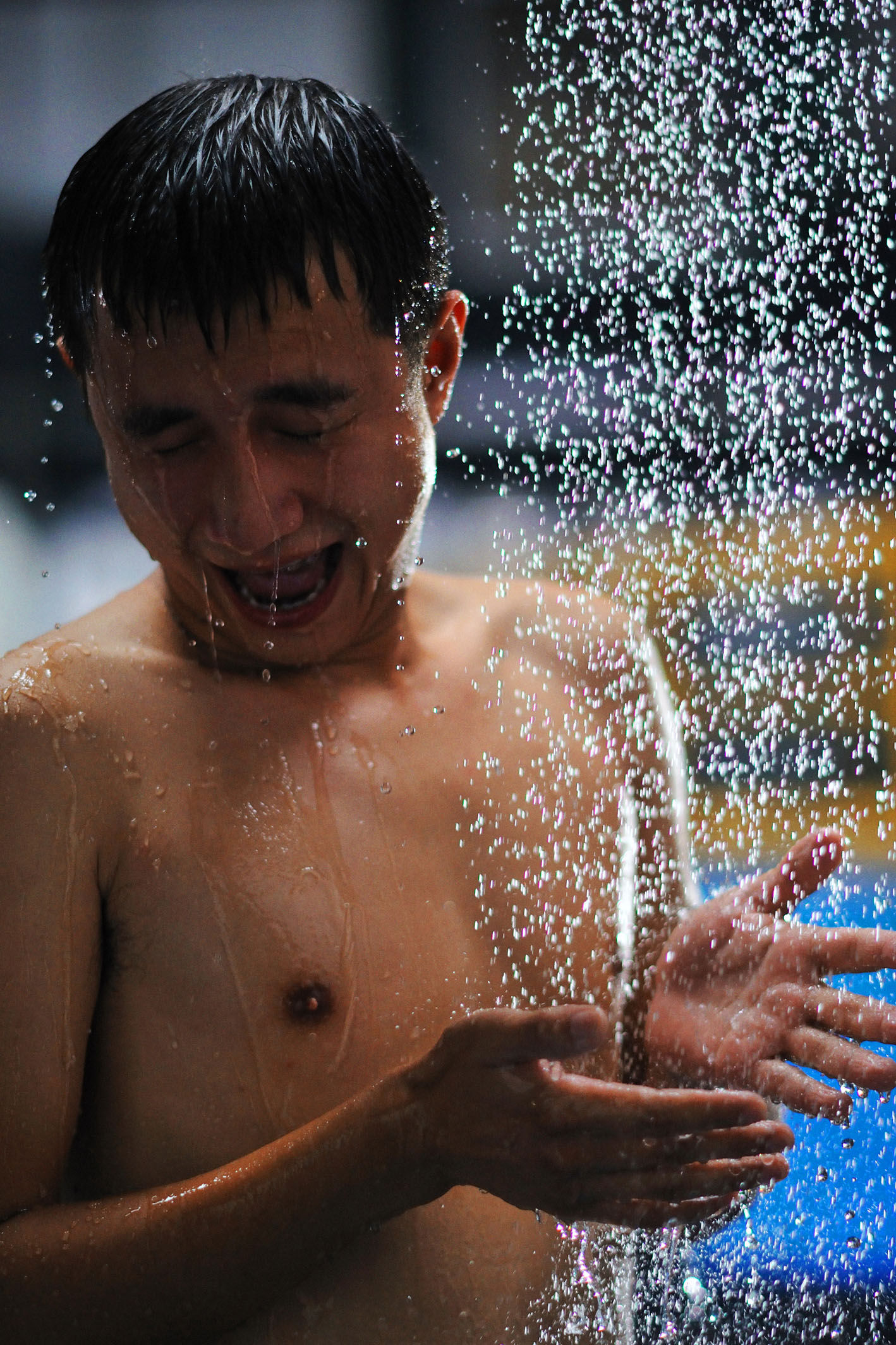  p>《海洋天堂》是由 a target="_blank" href="/item/薛晓路/3060657