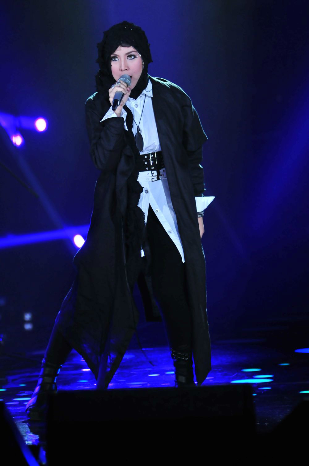  p>茜拉(英文名shila amzah,马来名nur shahila binti amir amzah )