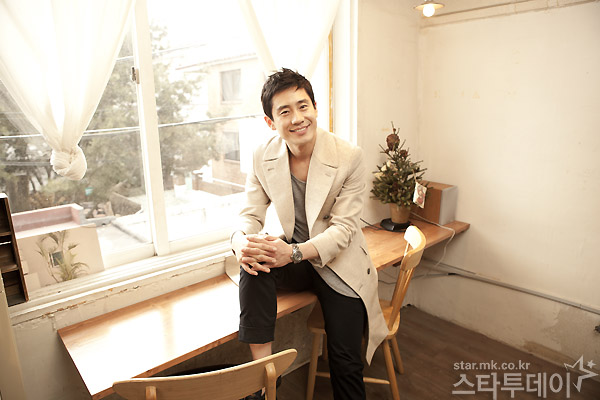  p>申河均(         ,shin ha kyun),1974年5月30日出生于韩国首尔