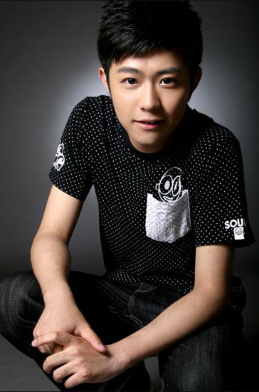  /p> p>星乐坊每期邀请当红歌手艺人,量身定制主题和节目环节,与现场