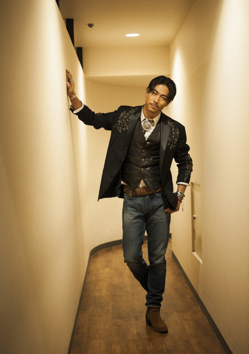  p>akira,本名黑泽良平,1981年8月23日出生于日本神奈川县大和市,日本