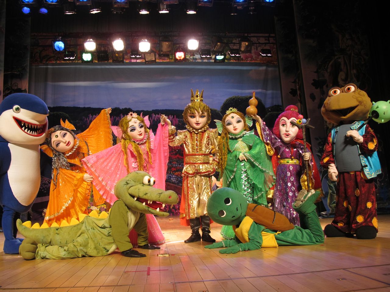 北京丑小鸭艺术团