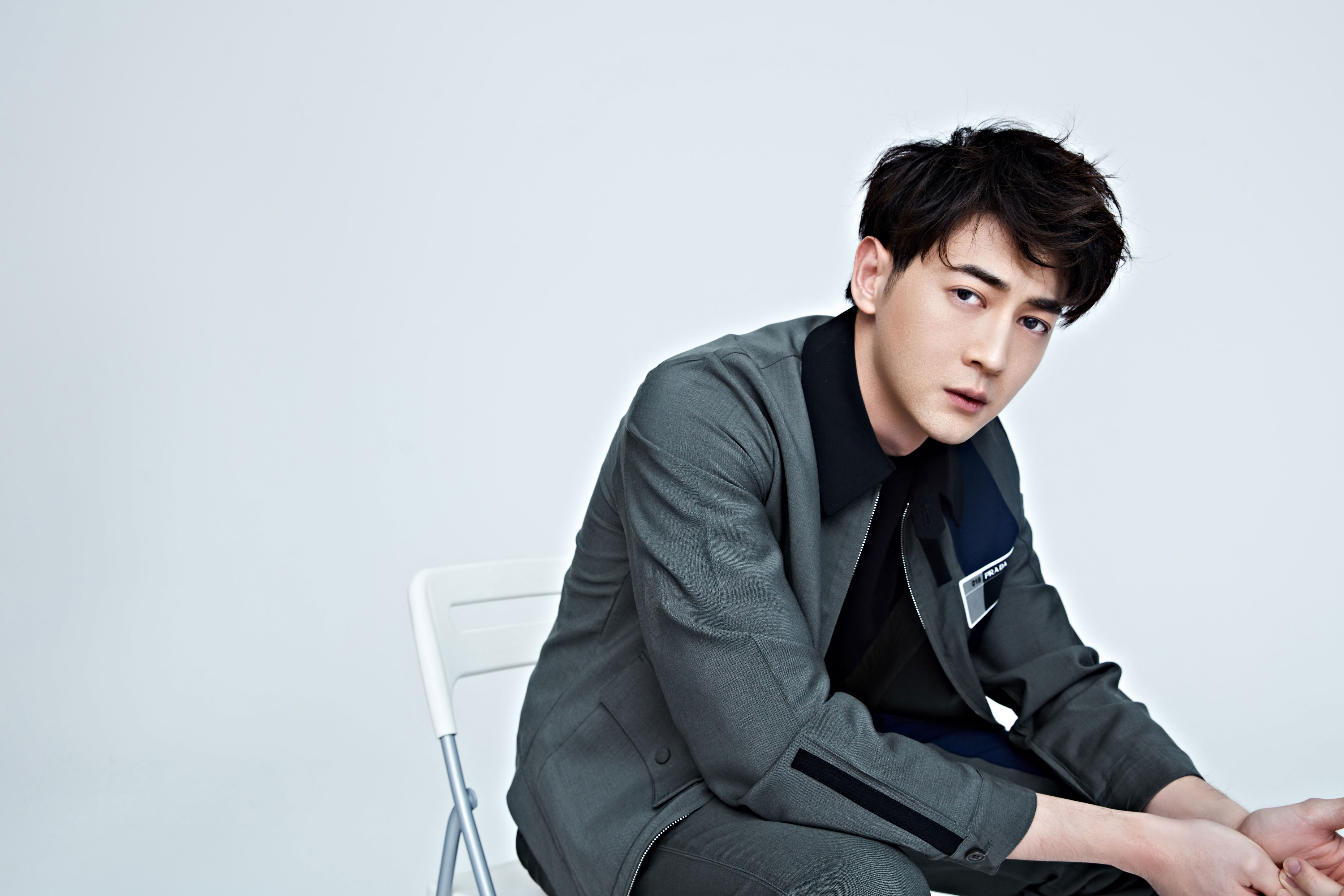 原名丁野,1990年12月26日出生于辽宁省沈阳市,中国内地影视男演员