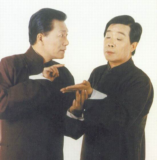  p>《糖醋活鱼》是侯耀文和石富宽表演的相声. /p>