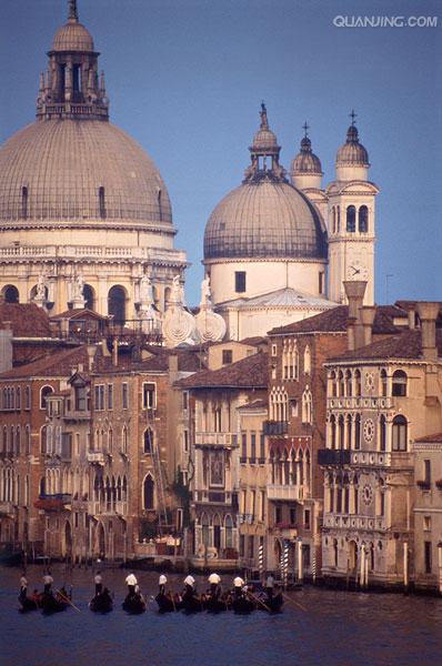  p>大运河(grand canal),是中国东部平原上的伟大工程,是中国古代劳动