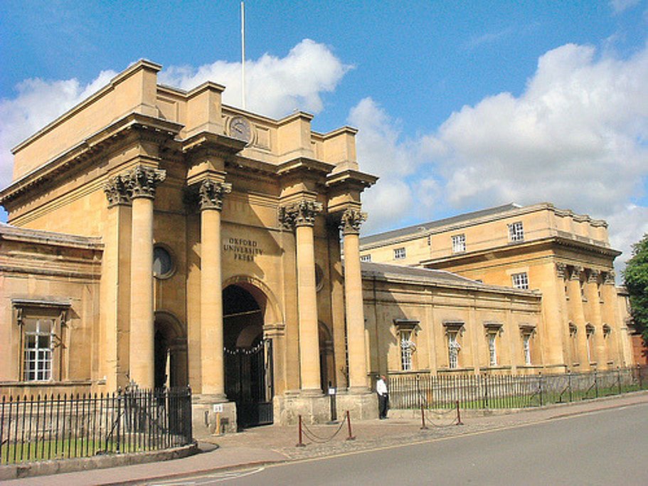  p>牛津大学出版社始创于15世纪末,是牛津大学的一个部门.