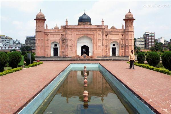  p> a target="_blank" href="/item/达卡/1552572" data-lemmaid="