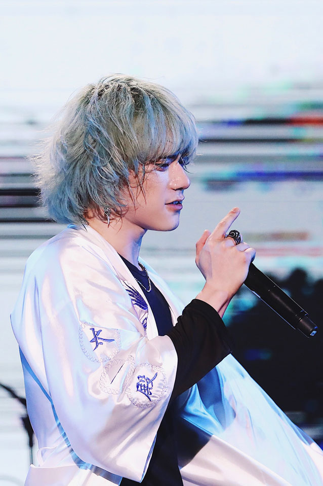  p>太一,本名郭岳,出生于北京市,中国内地流行乐男歌手,词曲创作者.