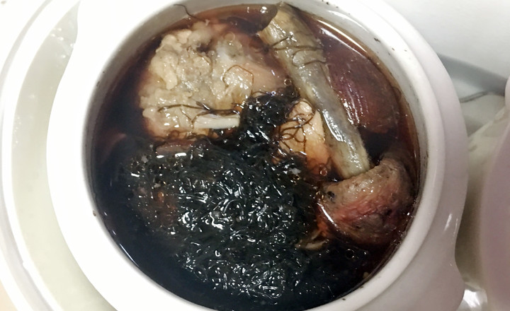 发菜生蚝猪骨汤