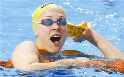  p data-id="gnaumh3ybo">萨拉·索斯特伦,女,国际著名女子游泳健将