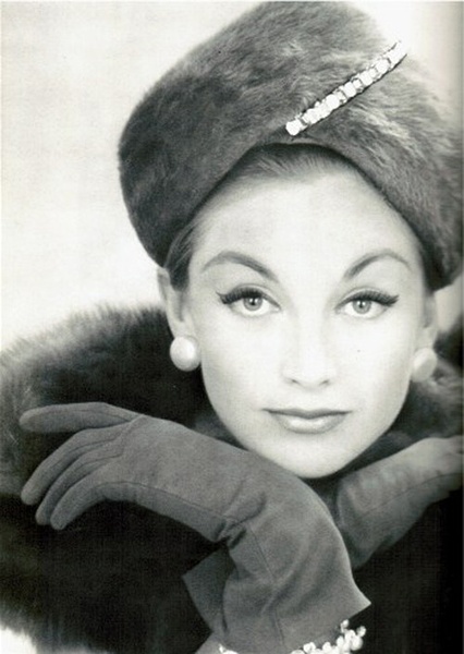 1929年5月4日—1993年1月20日),出生于比利时布鲁塞尔,英国女演员