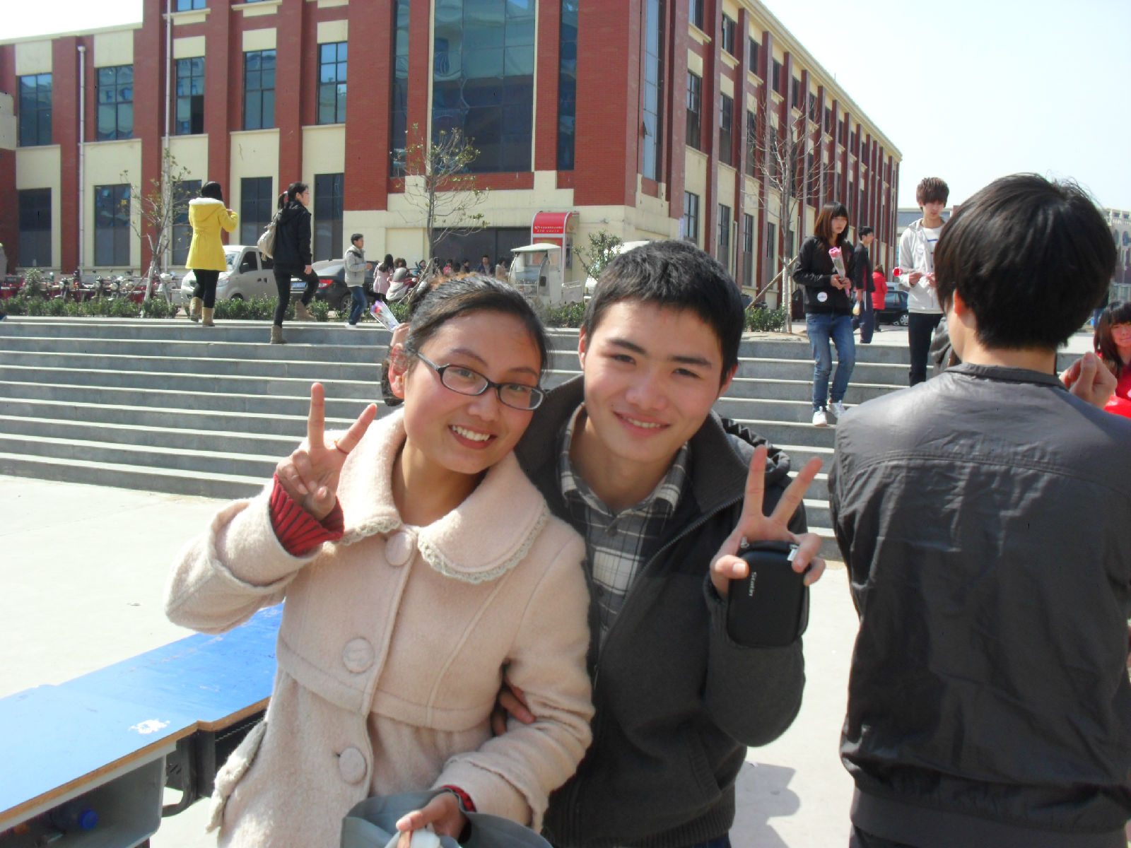 郑州华信学院吧