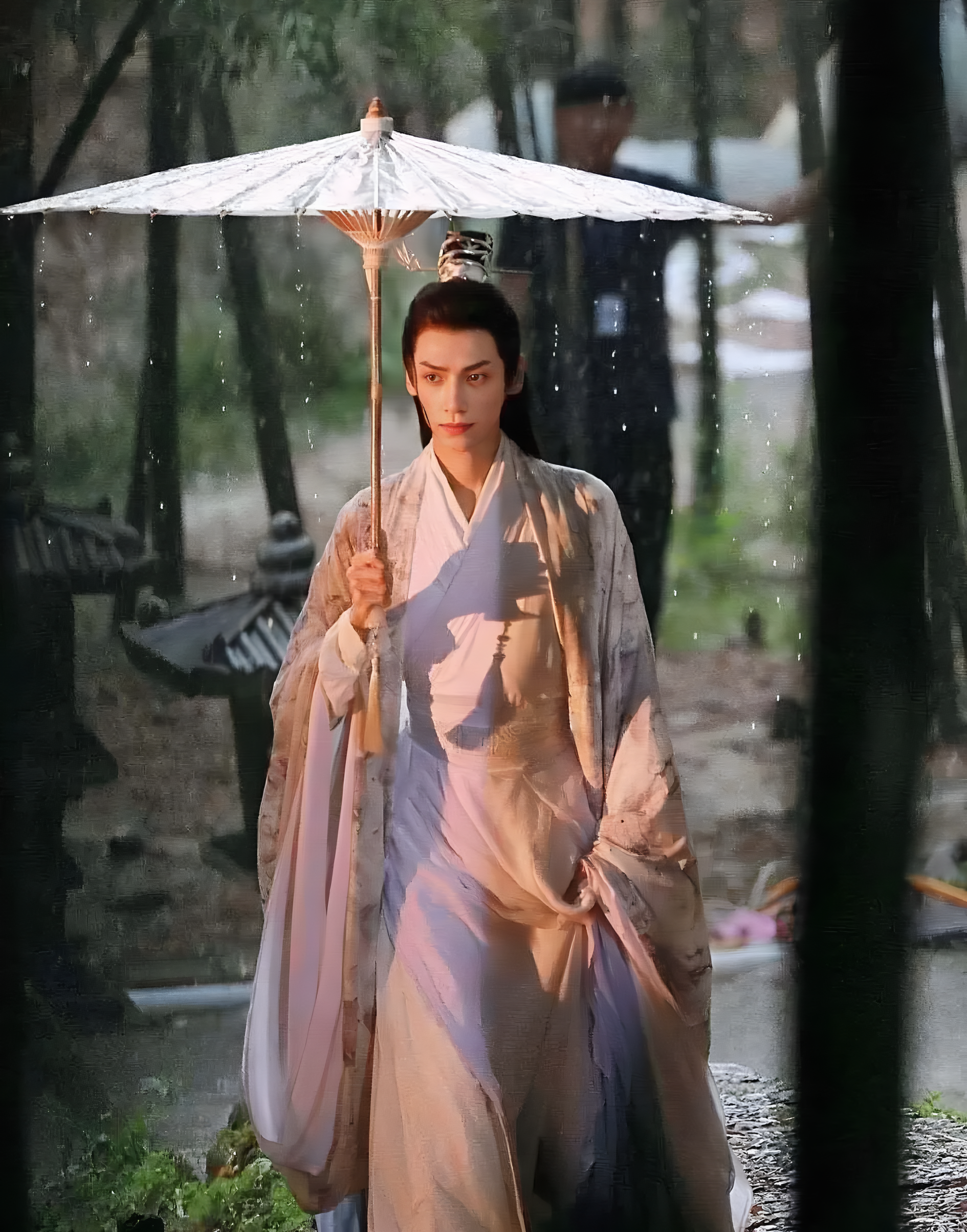 《皓衣行》是由企鹅