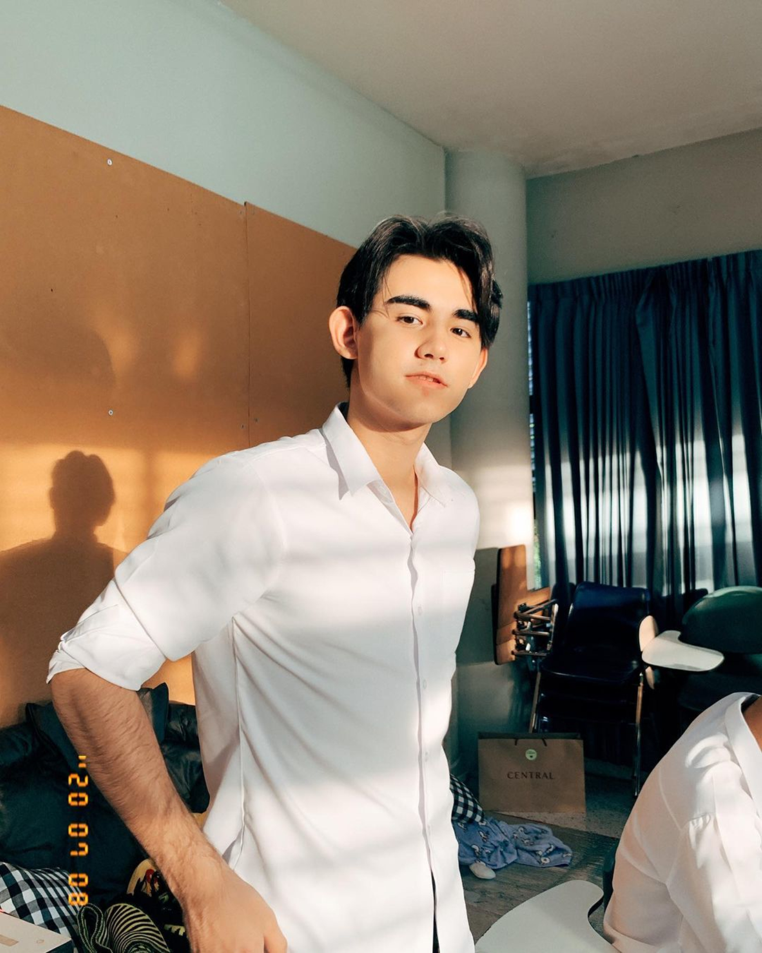  p>萨塔布·莱德克(drake),2000年10月1日出生于泰国清迈,泰国男演员 