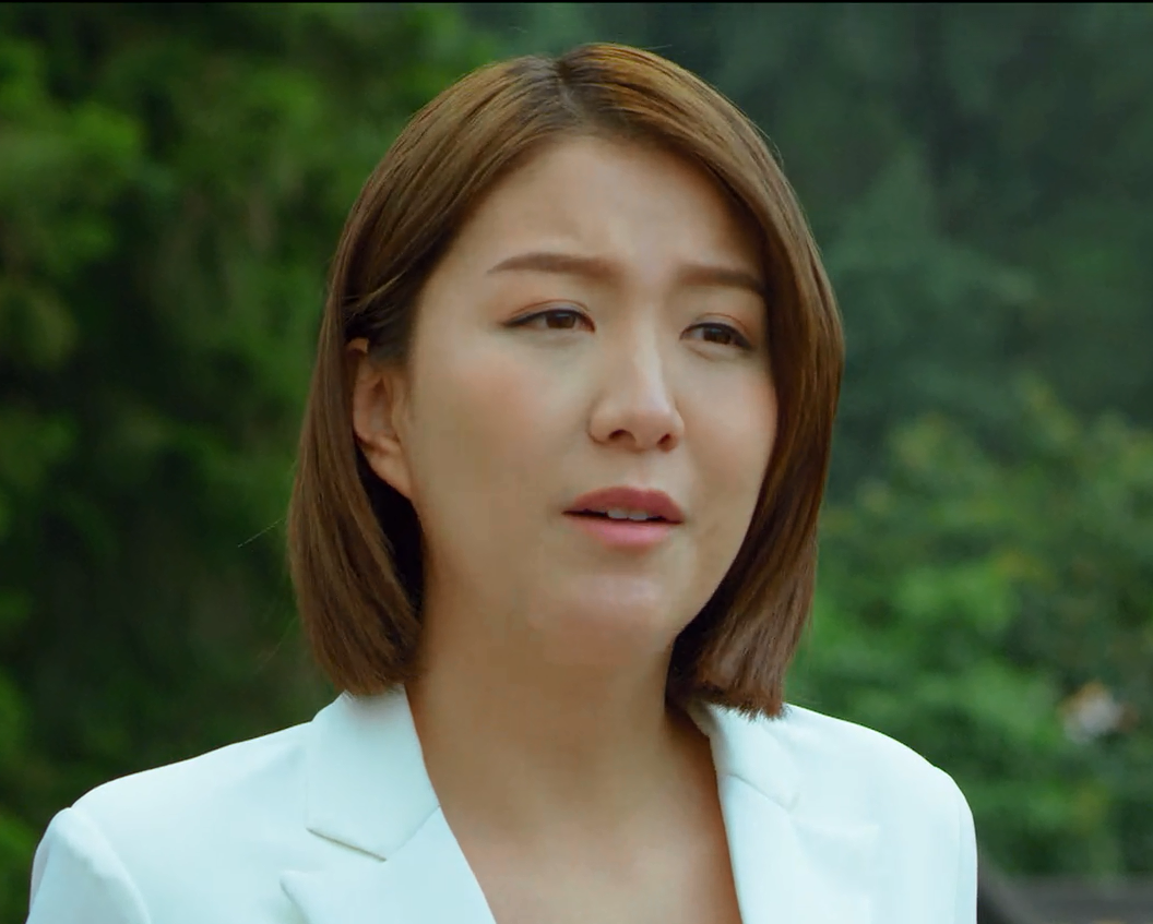  p>夏晴,女,港式喜剧电影《行运扫把星》中的角色,由 a target="