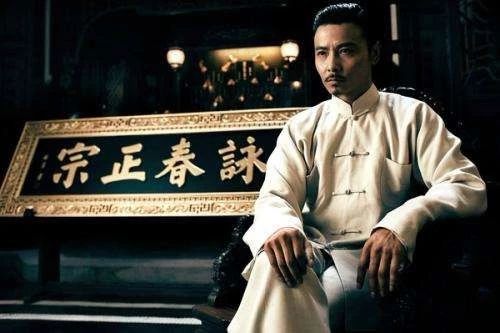 《叶问1》回顾，角色个性鲜明，故事振奋人心，叶问系列之最！_百科TA说