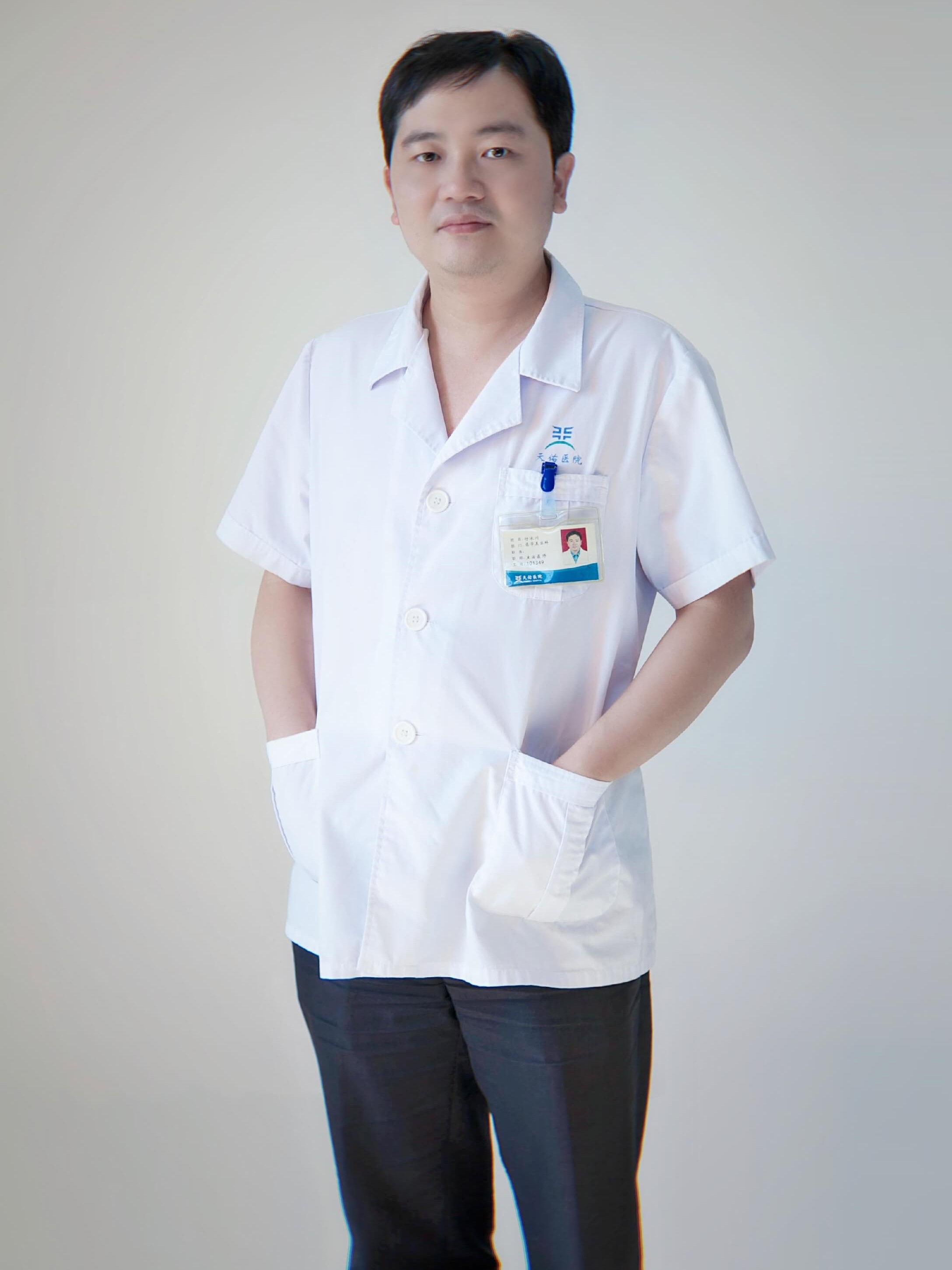 中国,汉族,男,执业医师,现执业武汉科技大学附属天佑医院